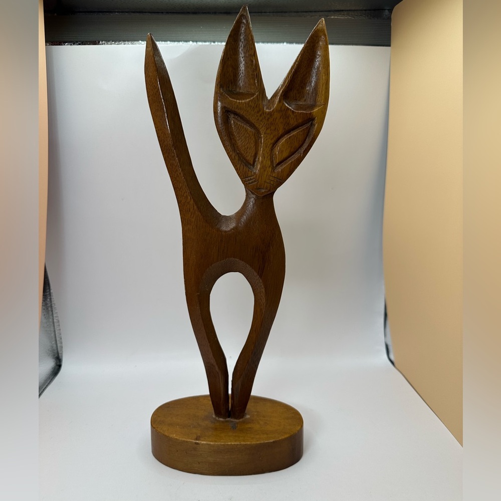 Vintage Mid Century Wooden Carved Cat Figure.